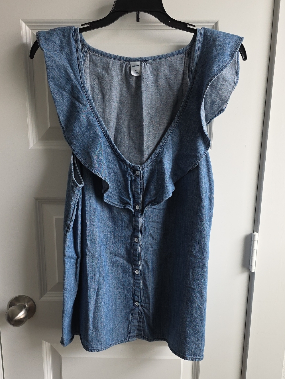 Old Navy Light Blue Chambray Tank XL G202